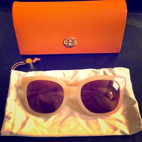 Tory Burch Accessories - Tory Burch blush sunglasses